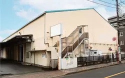東京都調布市飛田給の倉庫